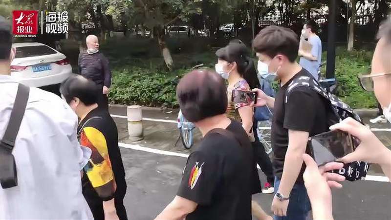 海报直击丨杭州杀妻分尸案开庭女方家人发声:尊重最终审判结果 希望判处死刑,社会,法制,好看视频