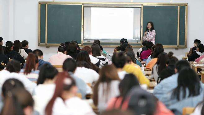 [图]助学！筑梦远航