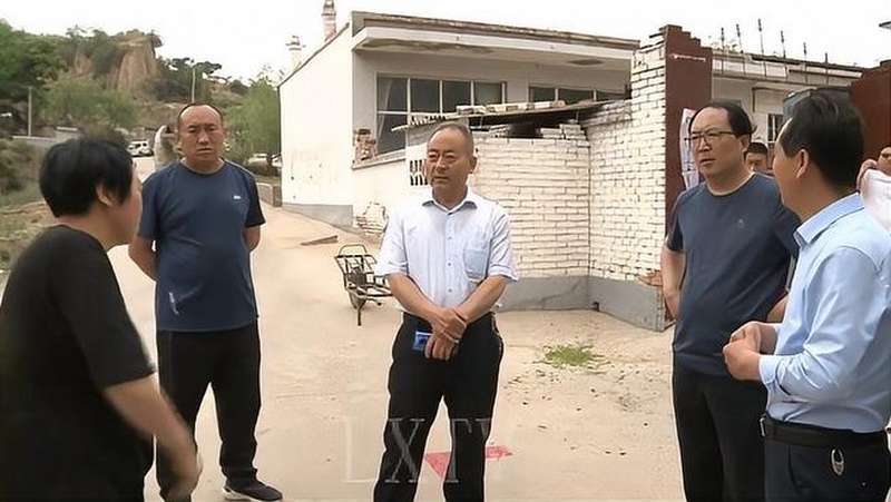 康建文一行就红枣产业及枣花蜜产业发展情况进行专项调研