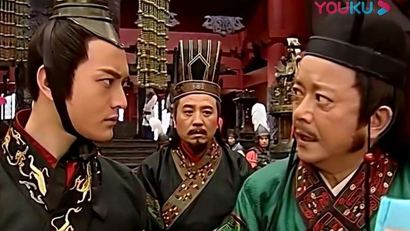 大汉天子季安世大闹朝堂以一敌百御林军去才将他降伏