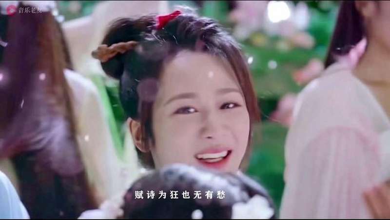 叶里演唱《谪仙》古风歌曲,配上电视剧《香蜜沉沉烬如霜》好听!,音乐,流行音乐,好看视频